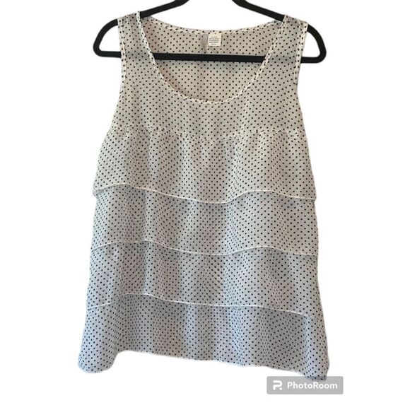 Lilly Lou Lace Tank Top - Picture 1 of 3